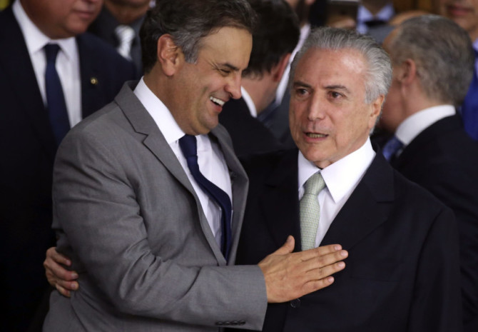 Michel Temer dá posse aos ministros de seu governo
