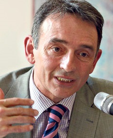 Enrique Santiago responde as críticas feitas pelos opositores da paz sobre a impunidade (Foto: AFP/Página/12).
